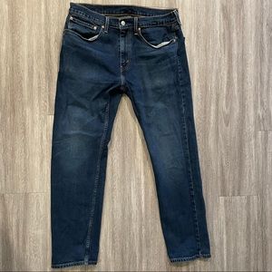 502 Levi Blue Jeans